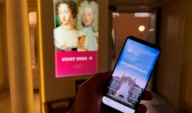 Historic Royal Palace's app being used